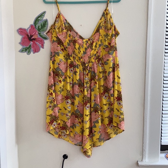 Meet your Posher, Tiffany - Picture 2 of 16